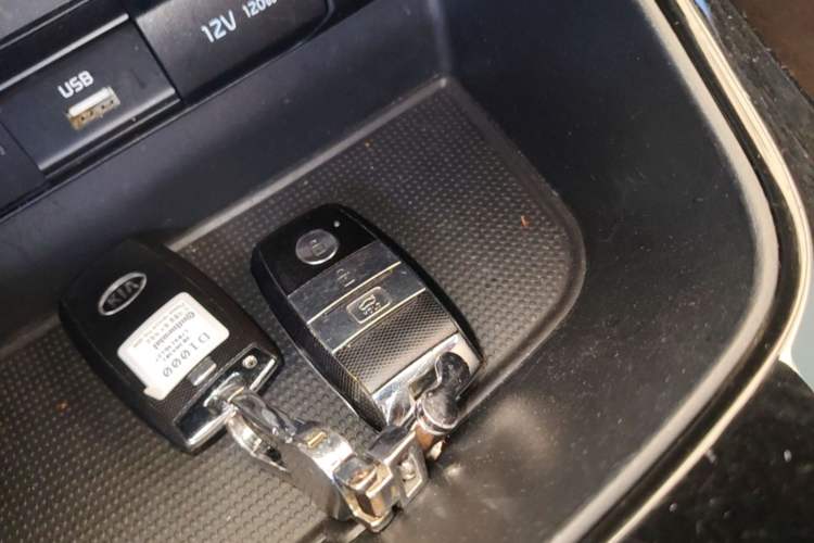 Used Kia K3 (Kai Shen) 2017 1.8L Automatic GLS Vehicle Key