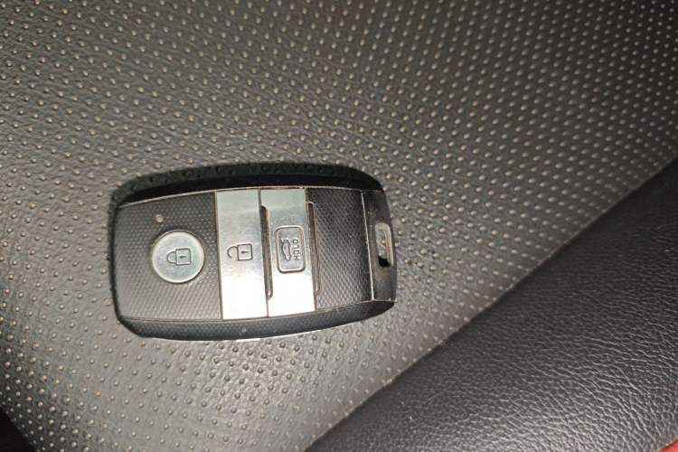 Used Kia K3 (Kai Shen) 2017 1.6T Automatic GLS Vehicle Key