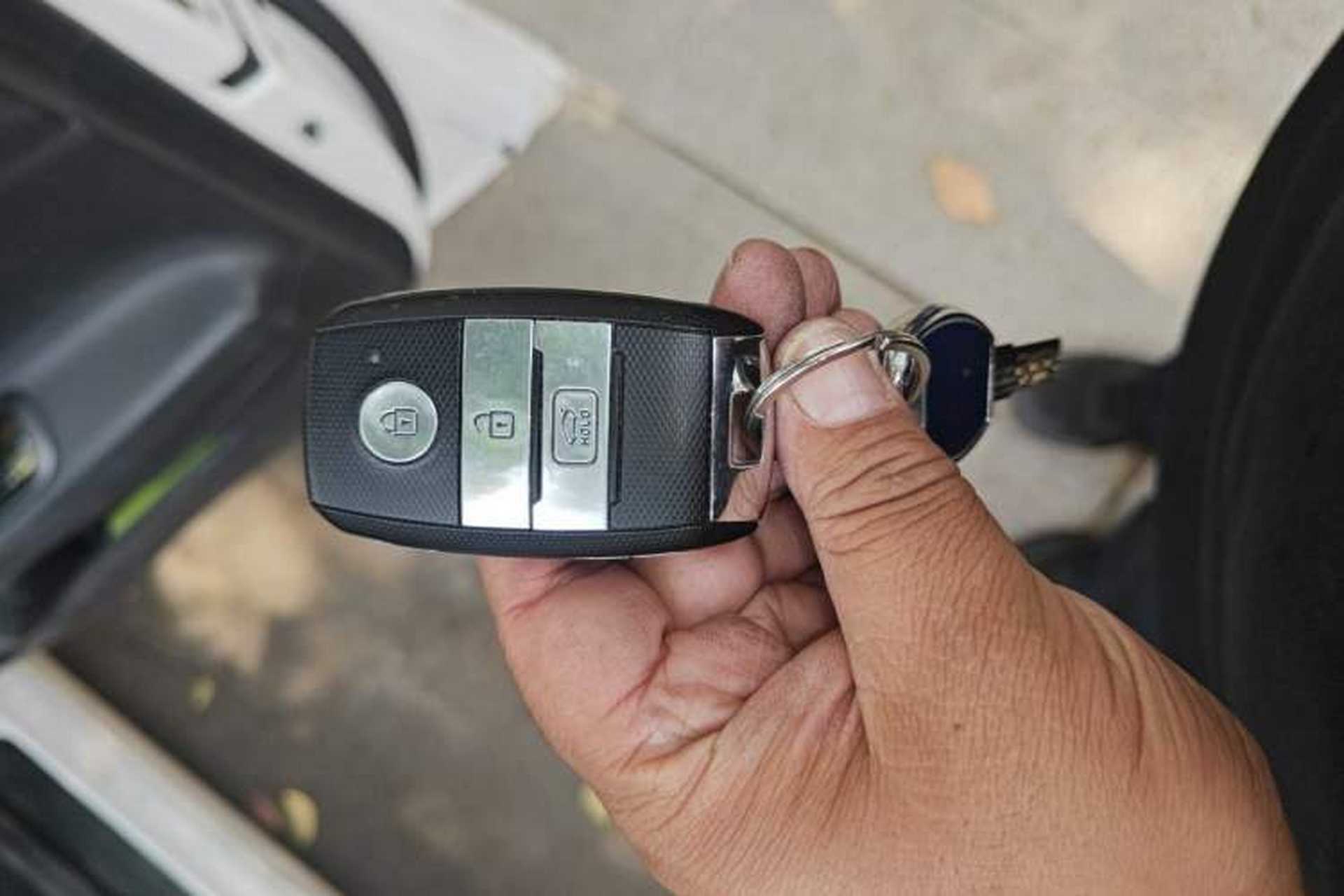 Used Kia K3 (Kai Shen) 2017 1.8L Automatic GLS Vehicle Key
