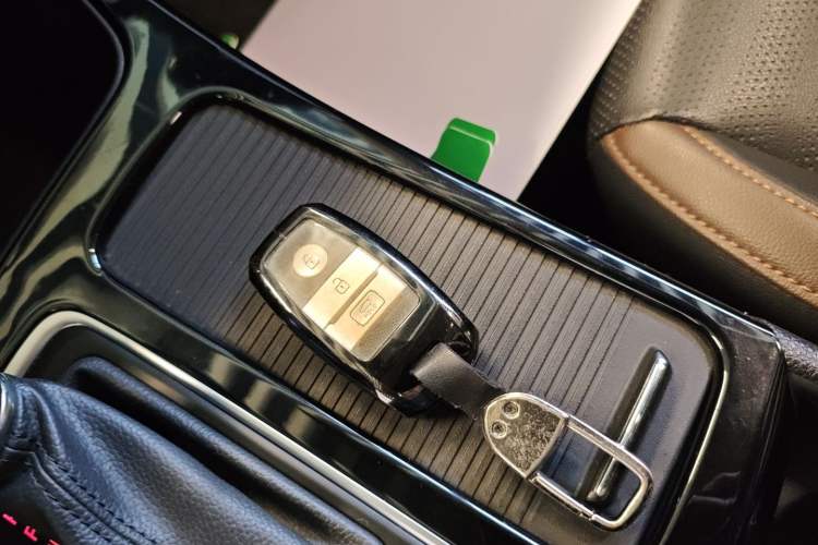 Used Kia K3 (Kai Shen) 2017 1.8L Automatic GLS Vehicle Key