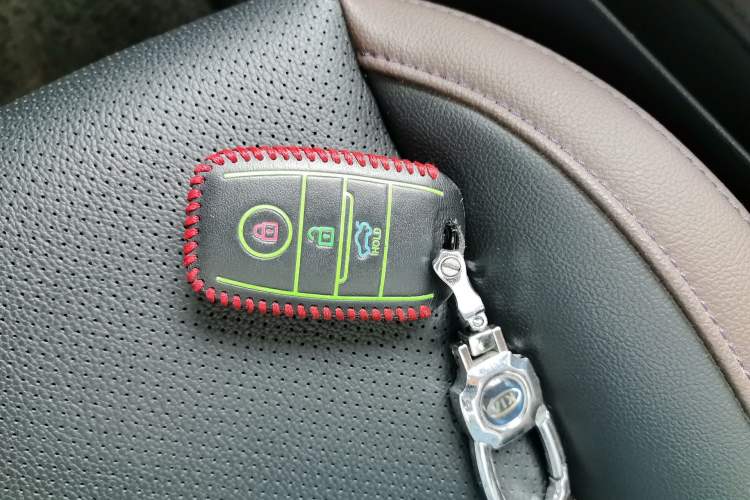 Used Kia K3 (Kai Shen) 2017 1.8L Automatic DLX Vehicle Key