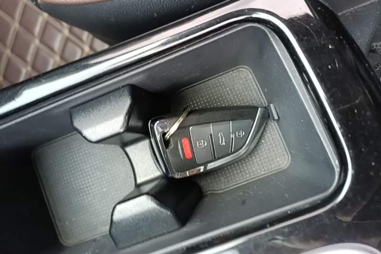 Used Kia K3 (Kai Shen) 2017 1.8L Automatic GLS Vehicle Key