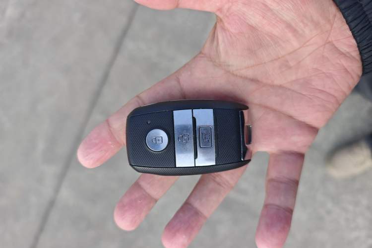 Used Kia K3 (Kai Shen) 2017 1.8L Automatic GLS Vehicle Key