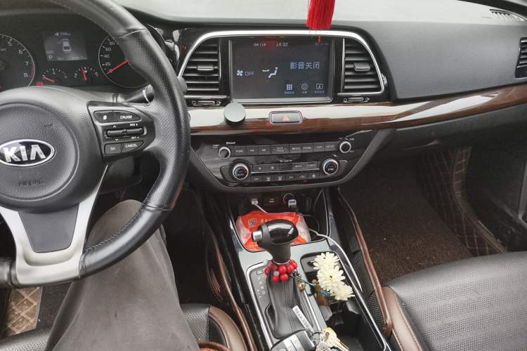 Used Kia K3 (Kai Shen) 2017 1.8L Automatic GLS Audio And AC Panel