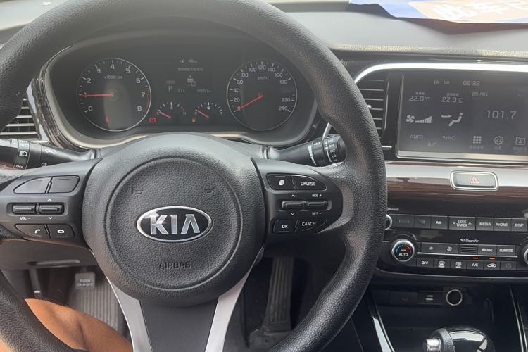 Used Kia K3 (Kai Shen) 2017 1.8L Automatic GLS Interior 3