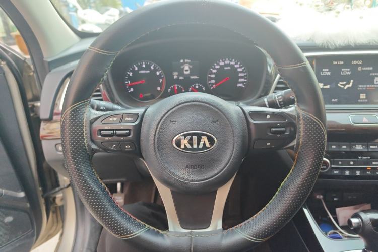 Used Kia K3 (Kai Shen) 2017 1.8L Automatic GLS Steering Wheel