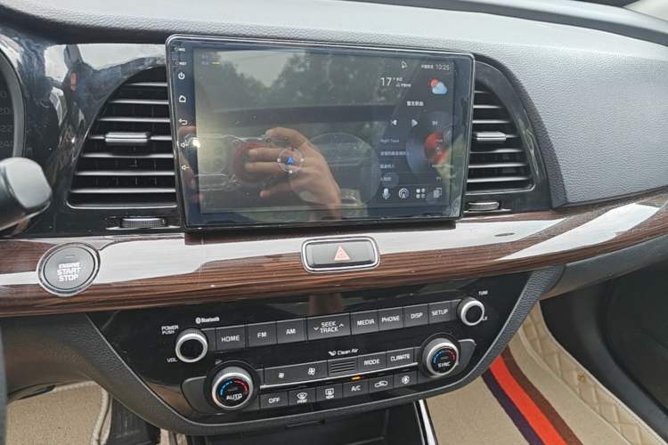 Used Kia K3 (Kai Shen) 2019 1.8L Automatic GLS Audio And AC Panel