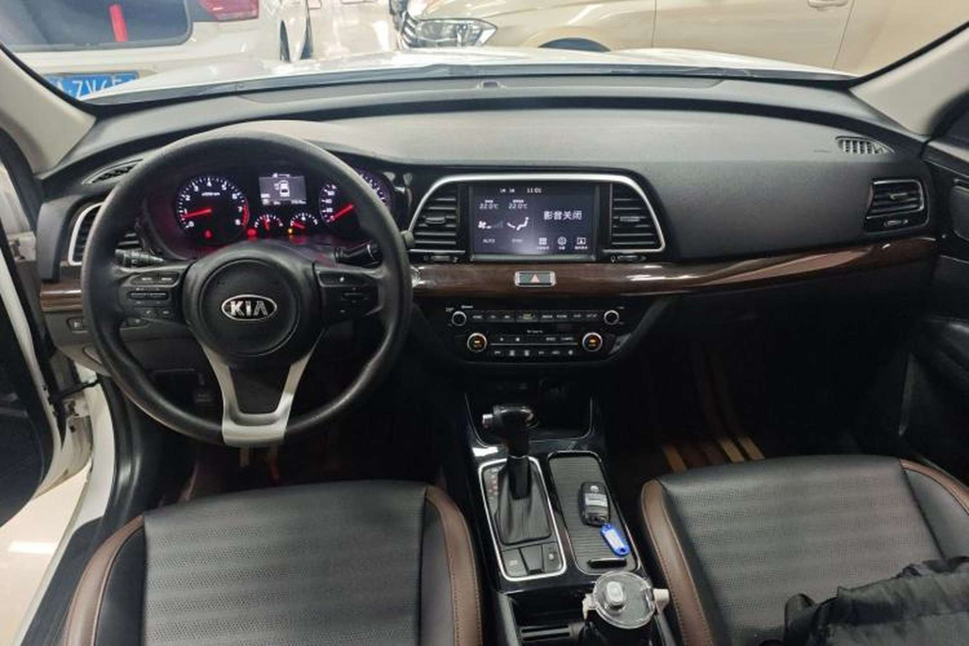 Used Kia K3 (Kai Shen) 2019 1.8L Automatic GLS Center Console