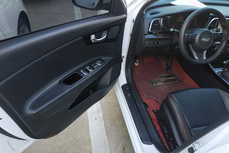 Used Kia K3 (Kai Shen) 2019 1.8L Automatic GLS Driver Seat