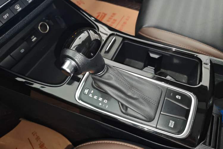 Used Kia K3 (Kai Shen) 2019 1.8L Automatic GLS Gear Lever