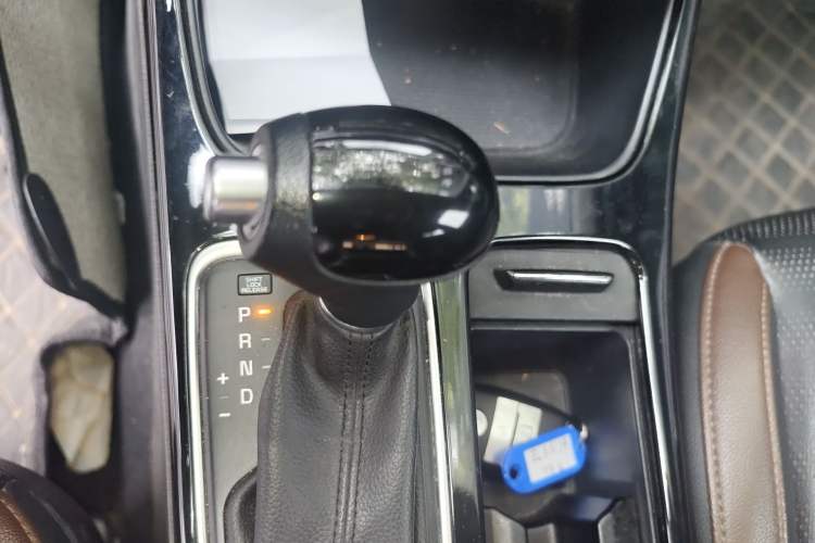 Used Kia K3 (Kai Shen) 2019 1.8L Automatic GLS Gear Lever