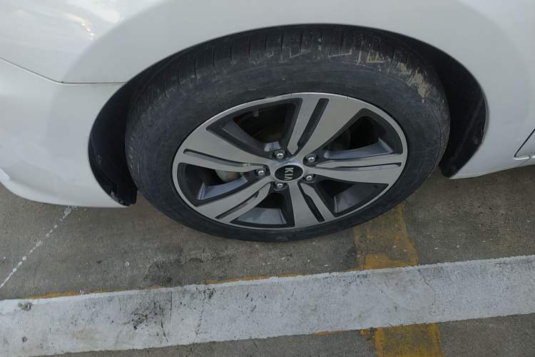 Used Kia K3 (Kai Shen) 2019 1.8L Automatic GLS Left Front Wheel Hub