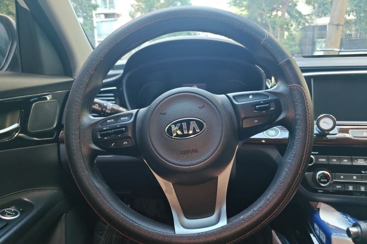 Used Kia K3 (Kai Shen) 2019 1.8L Automatic GLS Steering Wheel