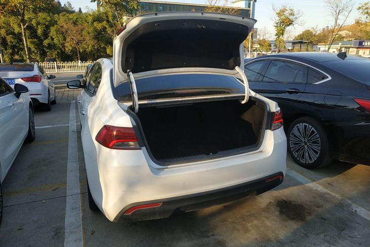 Used Kia K3 (Kai Shen) 2019 1.8L Automatic GLS Trunk