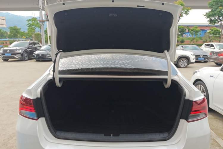 Used Kia K3 (Kai Shen) 2019 1.8L Automatic GLS Trunk
