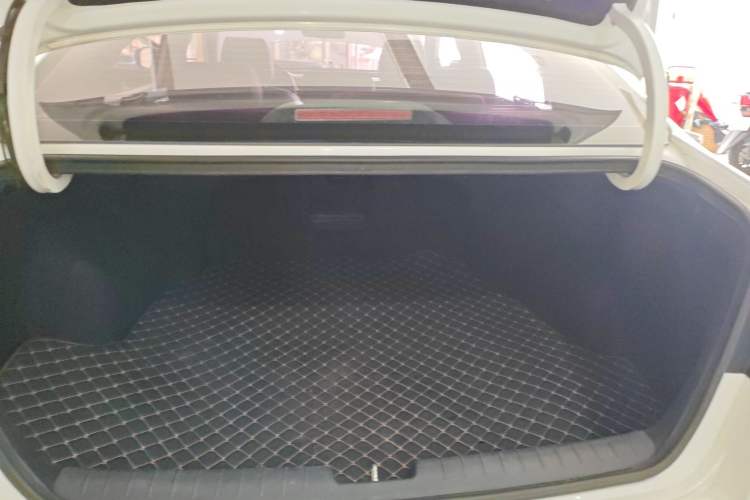 Used Kia K3 (Kai Shen) 2019 1.8L Automatic GLS Trunk