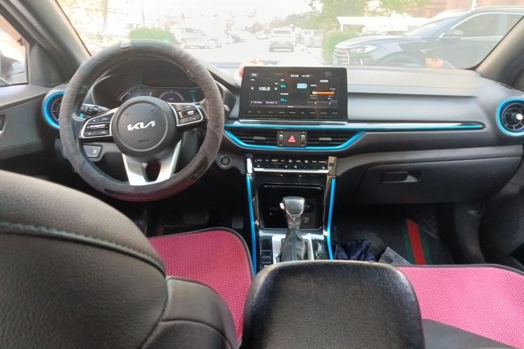 Used Kia K3 New Energy 2019 1.6L PHEV Comfort Edition Center Console