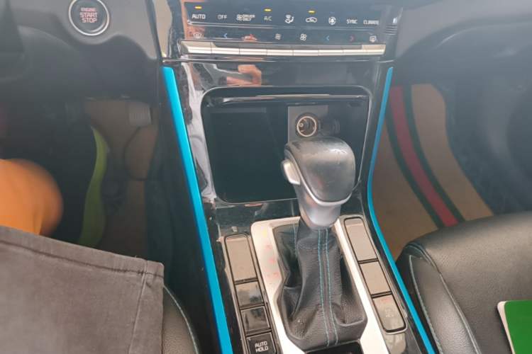 Used Kia K3 New Energy 2019 1.6L PHEV Comfort Edition Gear Lever