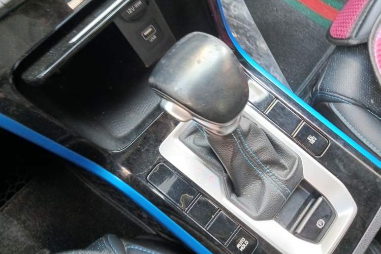 Used Kia K3 New Energy 2019 1.6L PHEV Comfort Edition Gear Lever