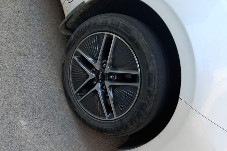 Used Kia K3 New Energy 2019 1.6L PHEV Comfort Edition Right Front Wheel Hub