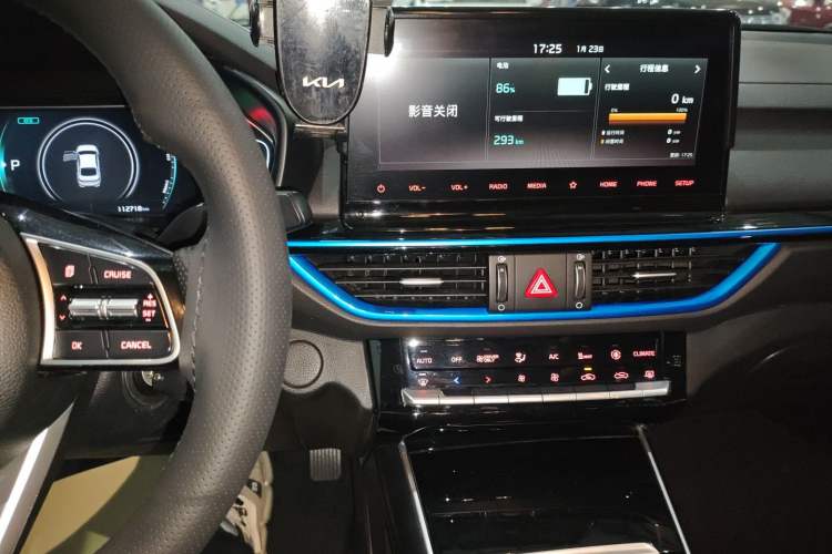 Used Kia K3 New Energy 2021 EV Comfort Edition 410km Audio And AC Panel
