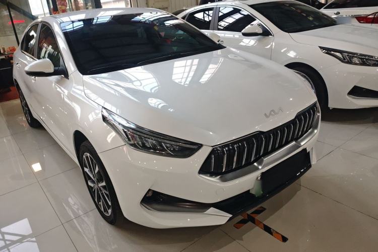 Used Kia K3 New Energy 2021 EV Comfort Edition 410km Front Right 45 Deg