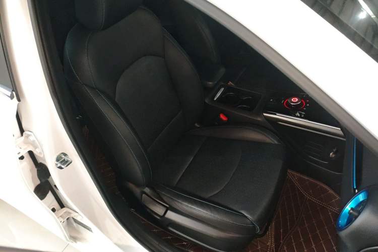 Used Kia K3 New Energy 2021 EV Comfort Edition 410km Right Front Seat