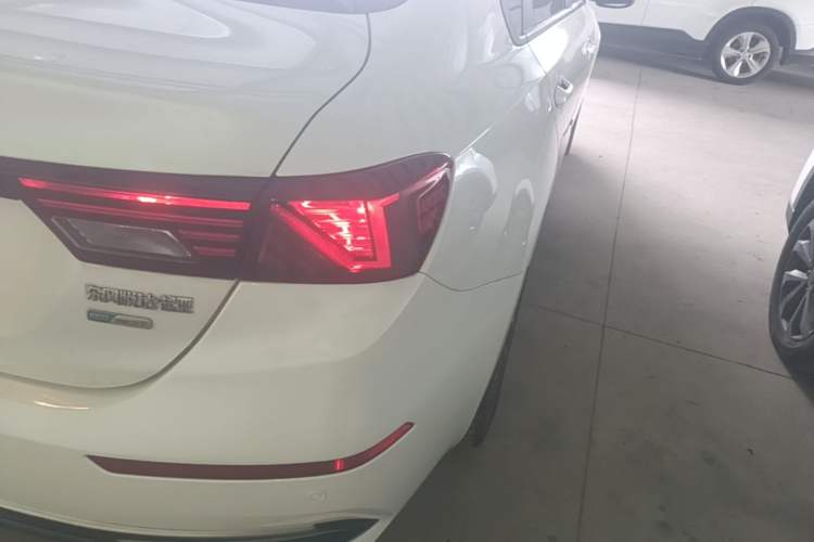 Used Kia K3 New Energy 2021 EV Comfort Edition 410km Right Rear Taillight