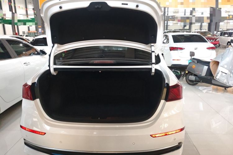 Used Kia K3 New Energy 2021 EV Comfort Edition 410km Trunk