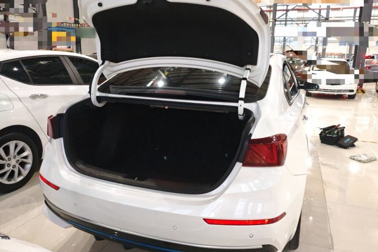 Used Kia K3 New Energy 2021 EV Comfort Edition 410km Trunk