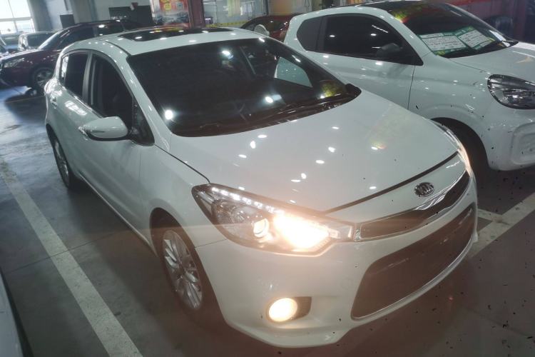 Used Kia K3S 2014 1.6L Automatic GLS Front Right 45 Deg