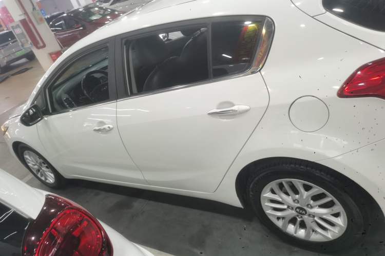 Used Kia K3S 2014 1.6L Automatic GLS Left Side