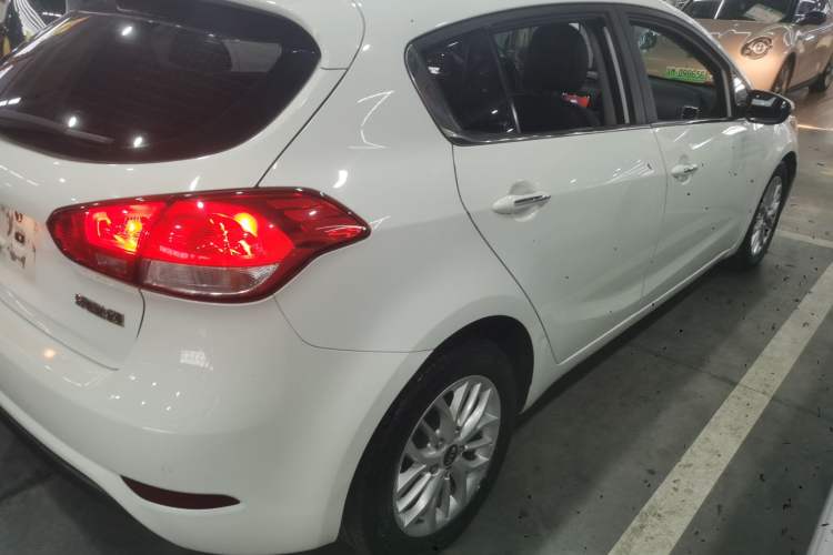 Used Kia K3S 2014 1.6L Automatic GLS Right Rear Taillight