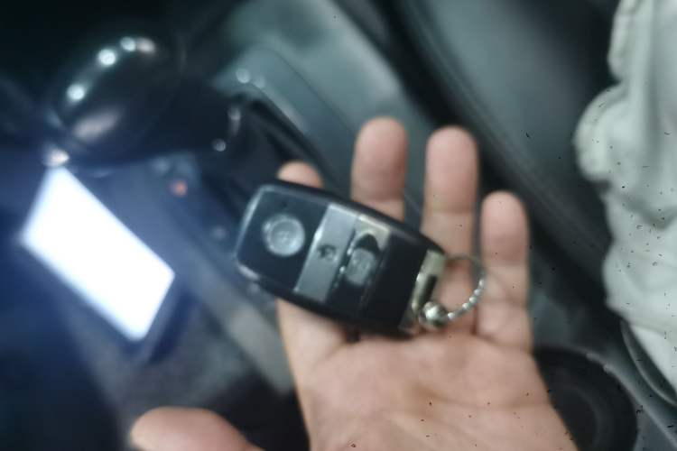 Used Kia K3S 2014 1.6L Automatic GLS Vehicle Key