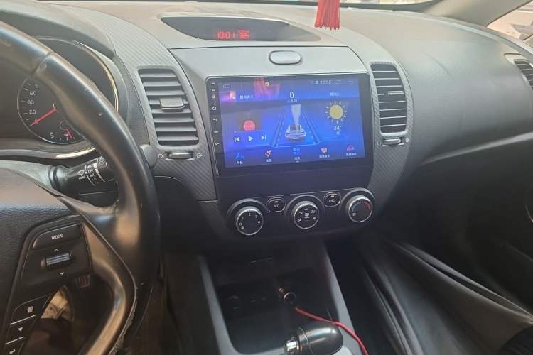 Used Kia K3S 2014 1.6L Automatic GLS Audio And AC Panel