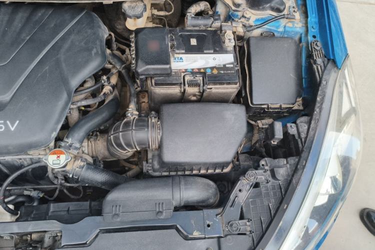 Used Kia K3S 2014 1.6L Automatic GLS Engine Bay Left