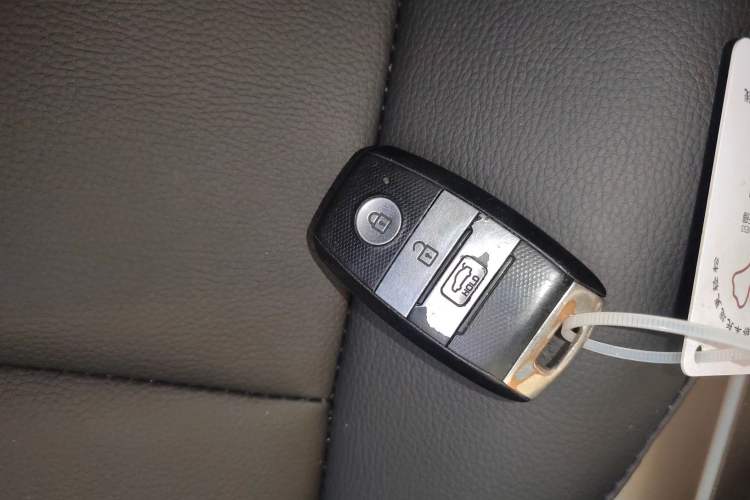 Used Kia K3S 2014 1.6L Automatic GLS Interior 1