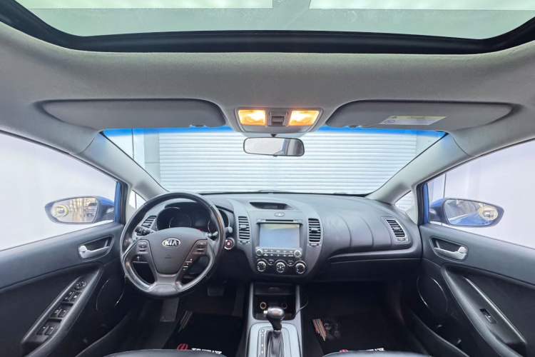 Used Kia K3S 2014 1.6L Automatic GLS Interior 2