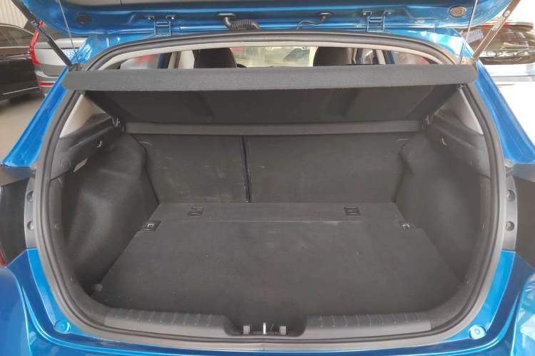 Used Kia K3S 2014 1.6L Automatic GLS Trunk