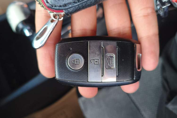 Used Kia K3S 2014 1.6L Automatic GLS Vehicle Key