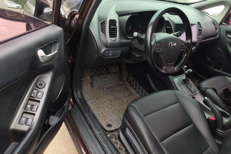 Used Kia K3S 2014 1.6L Automatic GLS Driver Seat