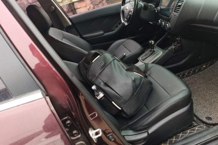 Used Kia K3S 2014 1.6L Automatic GLS Right Front Seat
