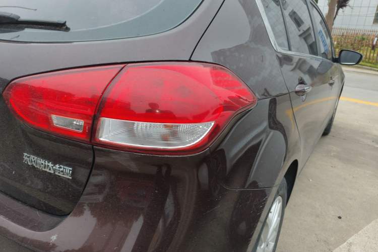 Used Kia K3S 2014 1.6L Automatic GLS Right Rear Taillight
