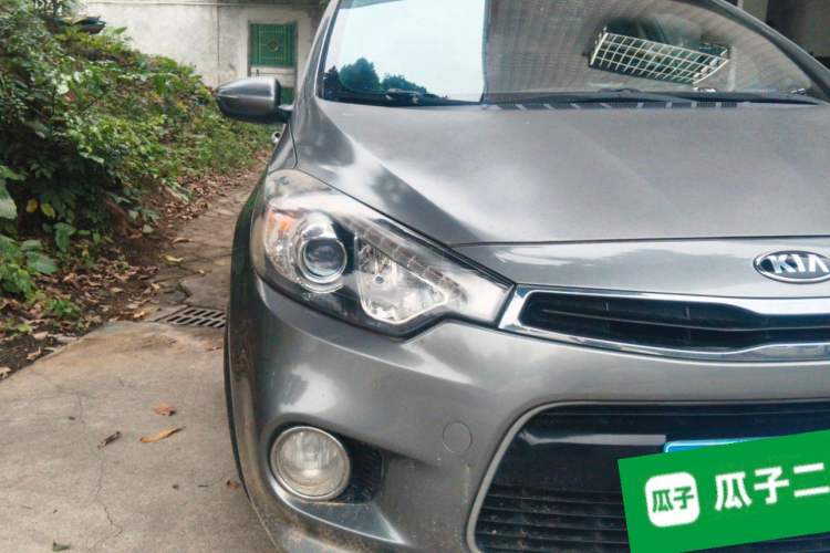 Used Kia K3S 2014 1.6L Automatic GLS Right Front Headlight