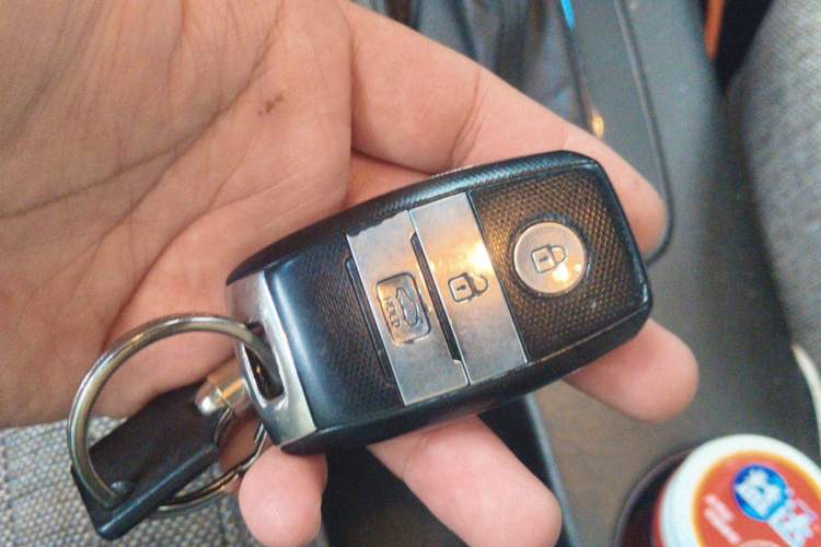 Used Kia K3S 2014 1.6L Automatic GLS Vehicle Key