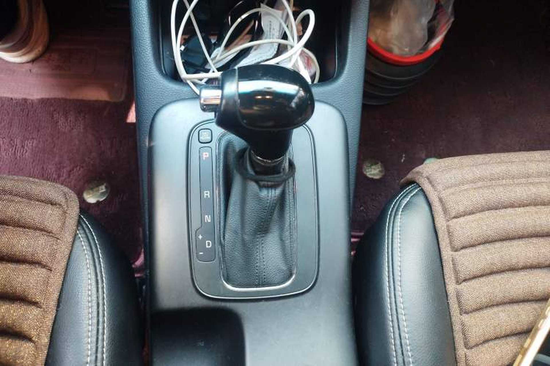 Used Kia K3S 2014 1.6L Automatic Premium Gear Lever