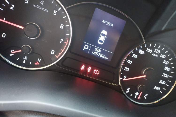 Used Kia K3S 2014 1.6L Automatic Premium Odometer Close Up
