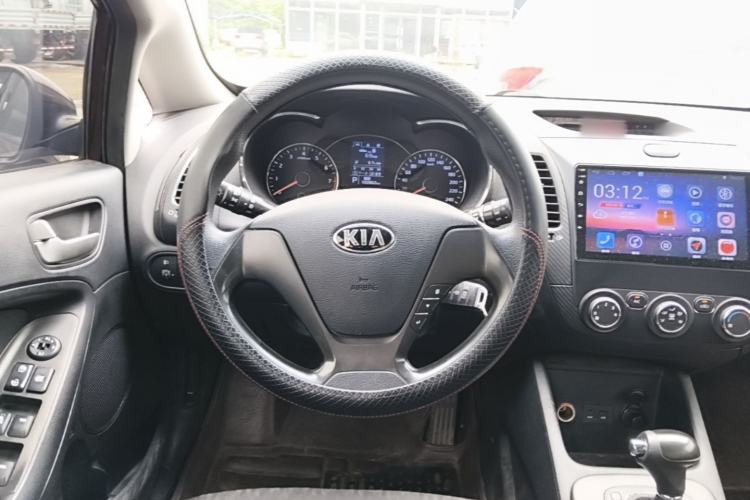 Used Kia K3S 2014 1.6L Automatic GL Steering Wheel