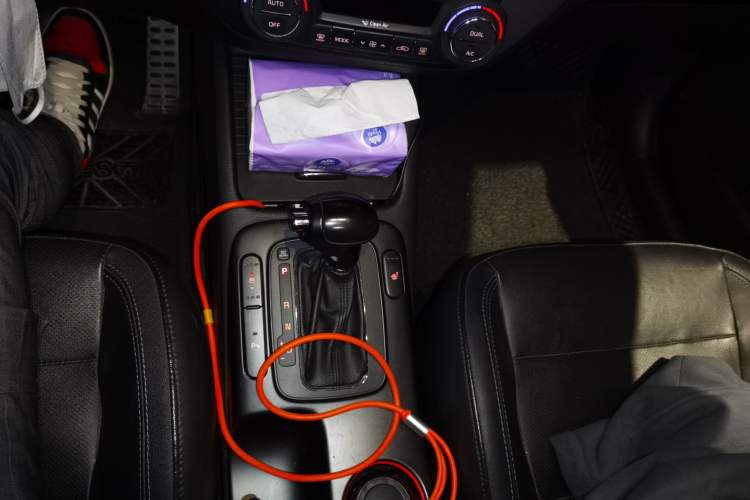Used Kia K3S 2014 1.6L Automatic Premium Gear Lever