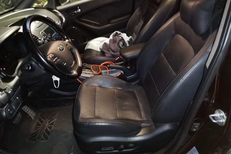 Used Kia K3S 2014 1.6L Automatic Premium Left Front Seat